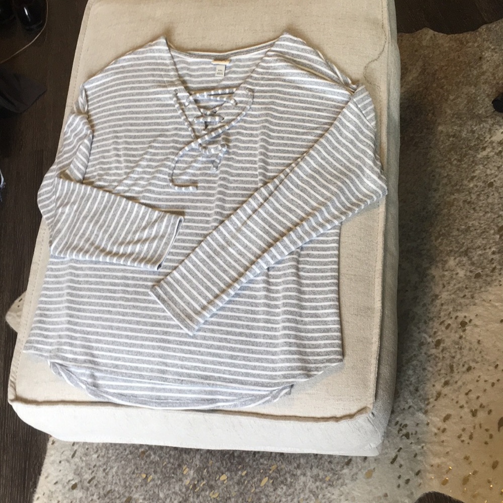 Sweater - gray and white stripes